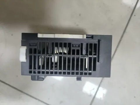 Mitsubishi Electric LD75P4-CM PLC Module — product photo 8 of 8