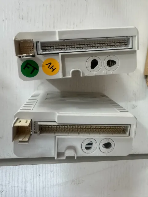 ABB 3BSE038415R1 (AO810V2); 3BSE052605R1 (AO815) Industrial Automation Component product photo 4
