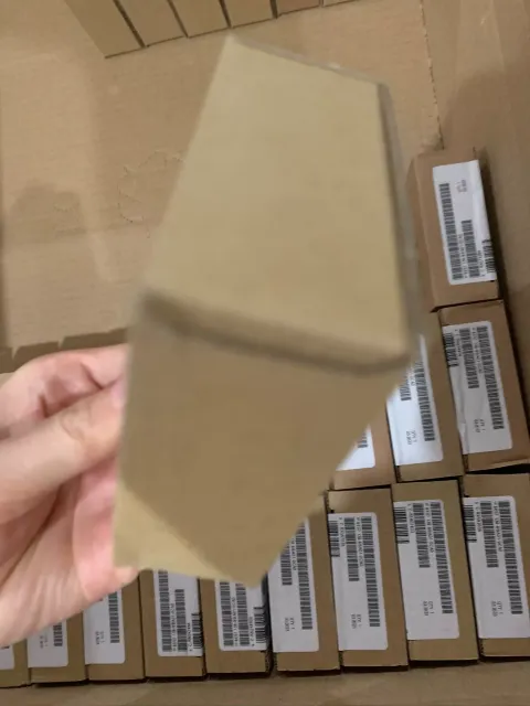 Siemens 6ES7136-6BA01-0CA0 Industrial Automation Component — product photo 9 of 9