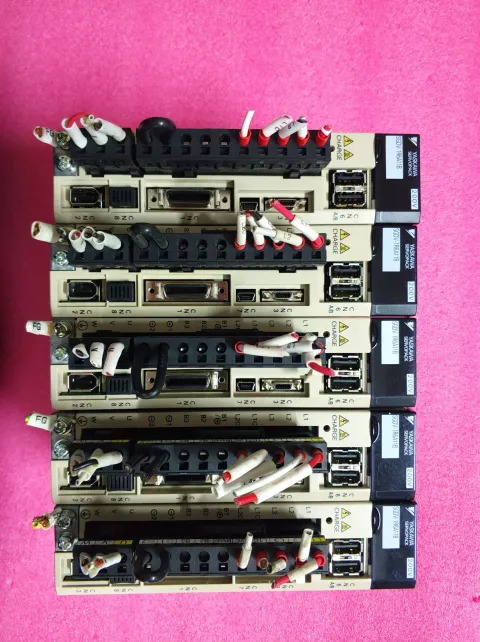 White Label SGDV-1R6A11B Motor & Drive Component product photo 1