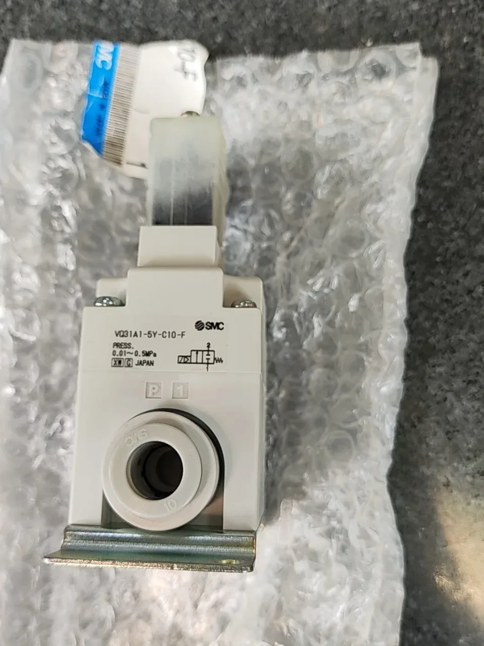 SMC VQ31A1-5Y-C10-F Industrial Automation Component product photo 1
