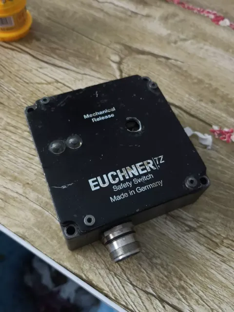 EUCHNER TZ1RE024RC18VAB-C1826 / Order No. 084247 Industrial Sensor product photo 6