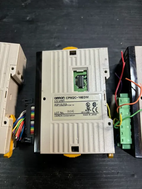 OMRON CPM2C-32CDTM-D + CPM2C-16EDM + CPM2C-8ER PLC Module product photo 4