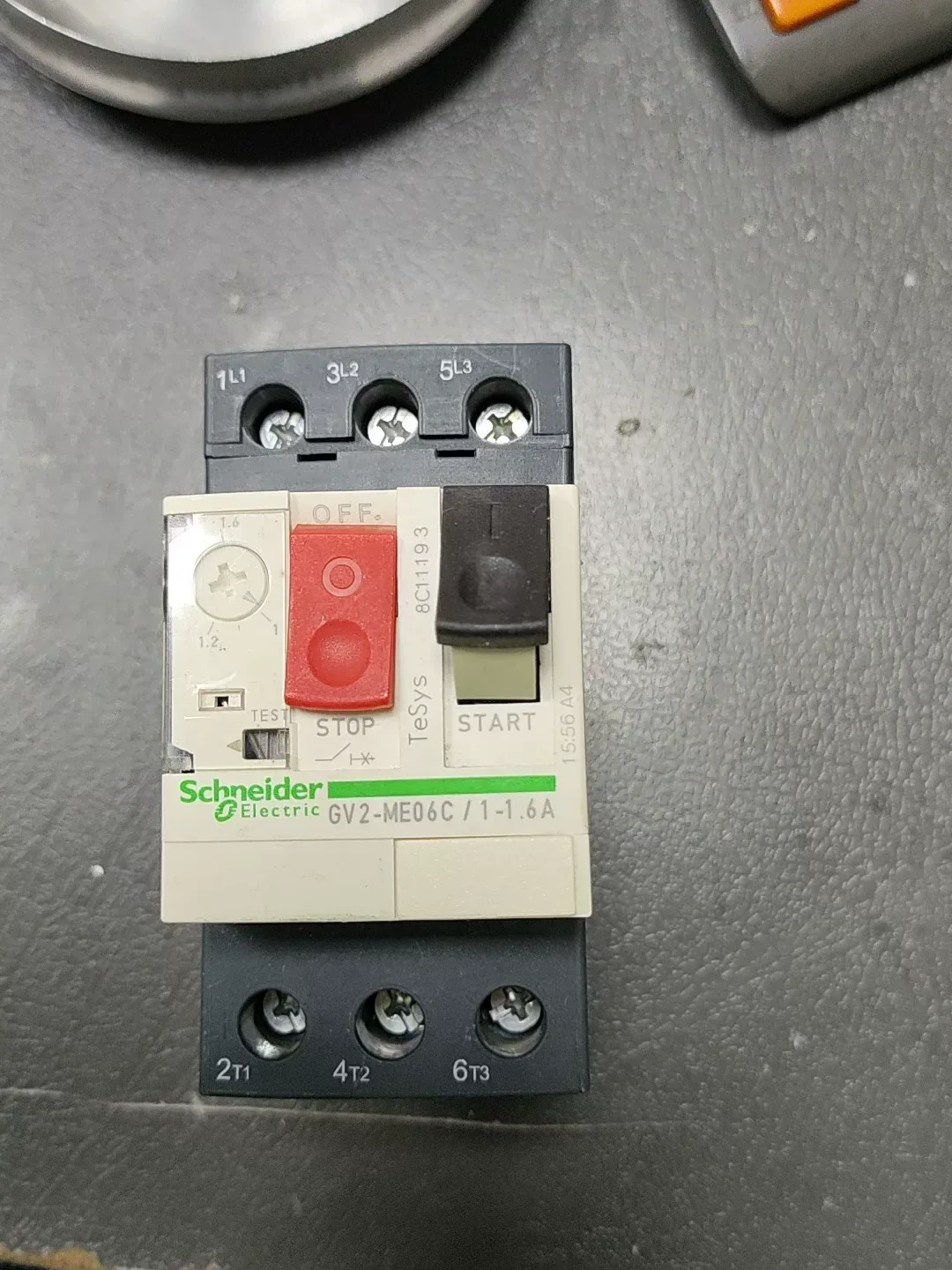 Schneider Electric GV2-ME06C Industrial Automation Component — product photo 1 of 6