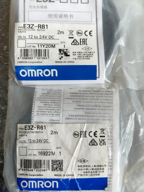 Omron E3Z-R81 + E3Z-R61 Industrial Sensor product photo 1