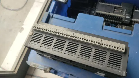 Delta DVP60ES200R PLC Module — product photo 24 of 28