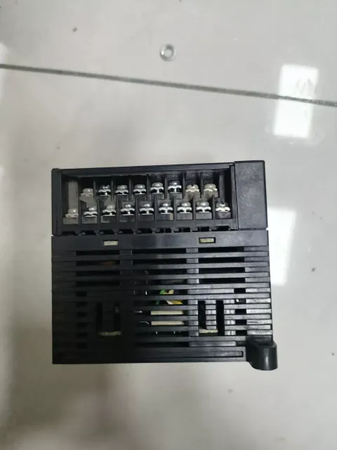 Omron CP1E-E20SDR-A PLC Module product photo 4