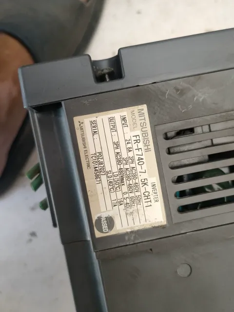 Mitsubishi Electric FR-F740-7.5K-CHT1 Motor & Drive Component product photo 5