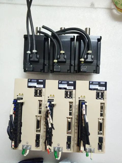 Yaskawa SGDV-5R5A11A Motor & Drive Component — product photo 10 of 10