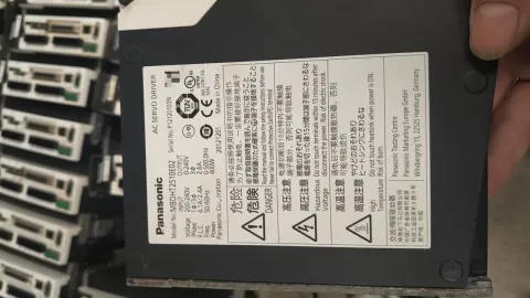 Panasonic MBDHT2510E02; MBDHT2510CA1; MBDHT2510E; MHMJ042G1U Motor & Drive Component product photo 3