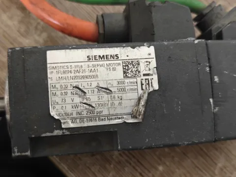 Siemens 1FL6024-2AF21-1AA1 Motor & Drive Component product photo 3