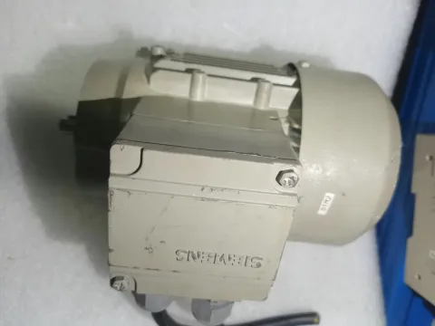 Siemens 1LA7063-4AB12 Motor & Drive Component product photo 6