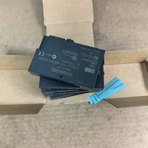 Siemens 6ES7 131-4BB01-0AB0 Industrial Automation Component product photo 3