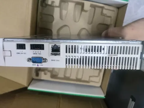 Schneider Electric / Modicon LMC078CECS20T Industrial Control Board product photo 4