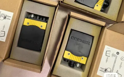 Cognex IS7802M-373-50 Industrial Sensor product photo 3