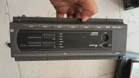 Delta DVP60ES200R PLC Module — product photo 12 of 28