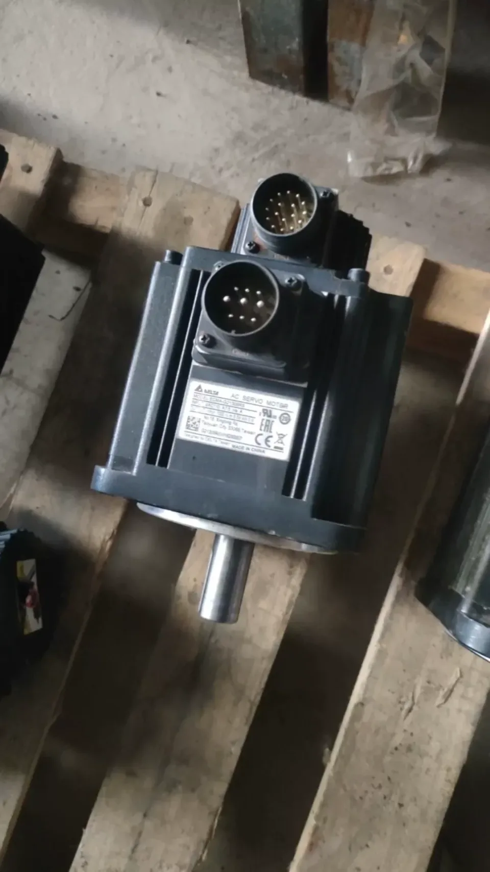 Unbranded Industrial ECMA-G21309RS Motor & Drive Component product photo 1