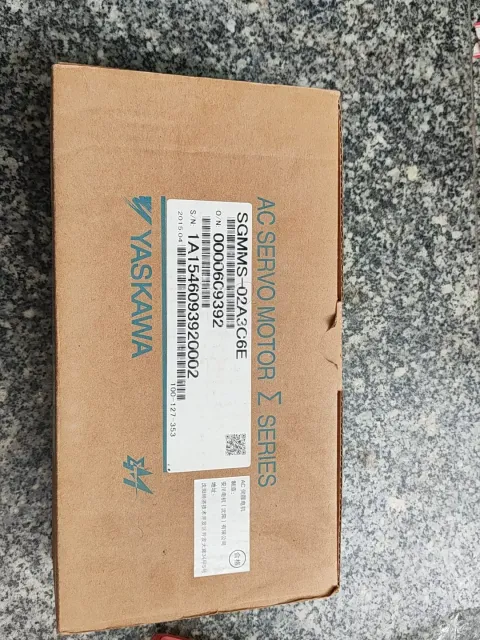 Yaskawa SGMMS-02A3C6E Motor & Drive Component product photo 1