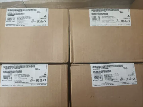 Siemens 6GK5408-0PA00-8AP2 Industrial Sensor — product photo 2 of 4