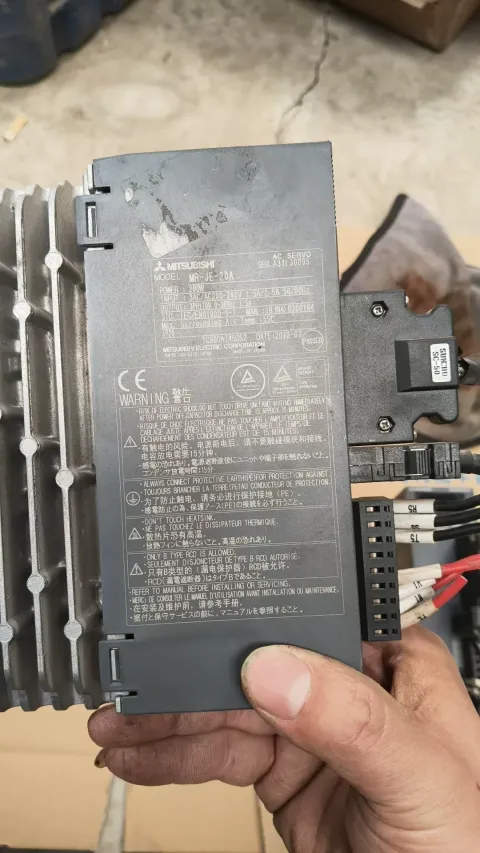 Mitsubishi Electric MR-JE-20A Motor & Drive Component product photo 6