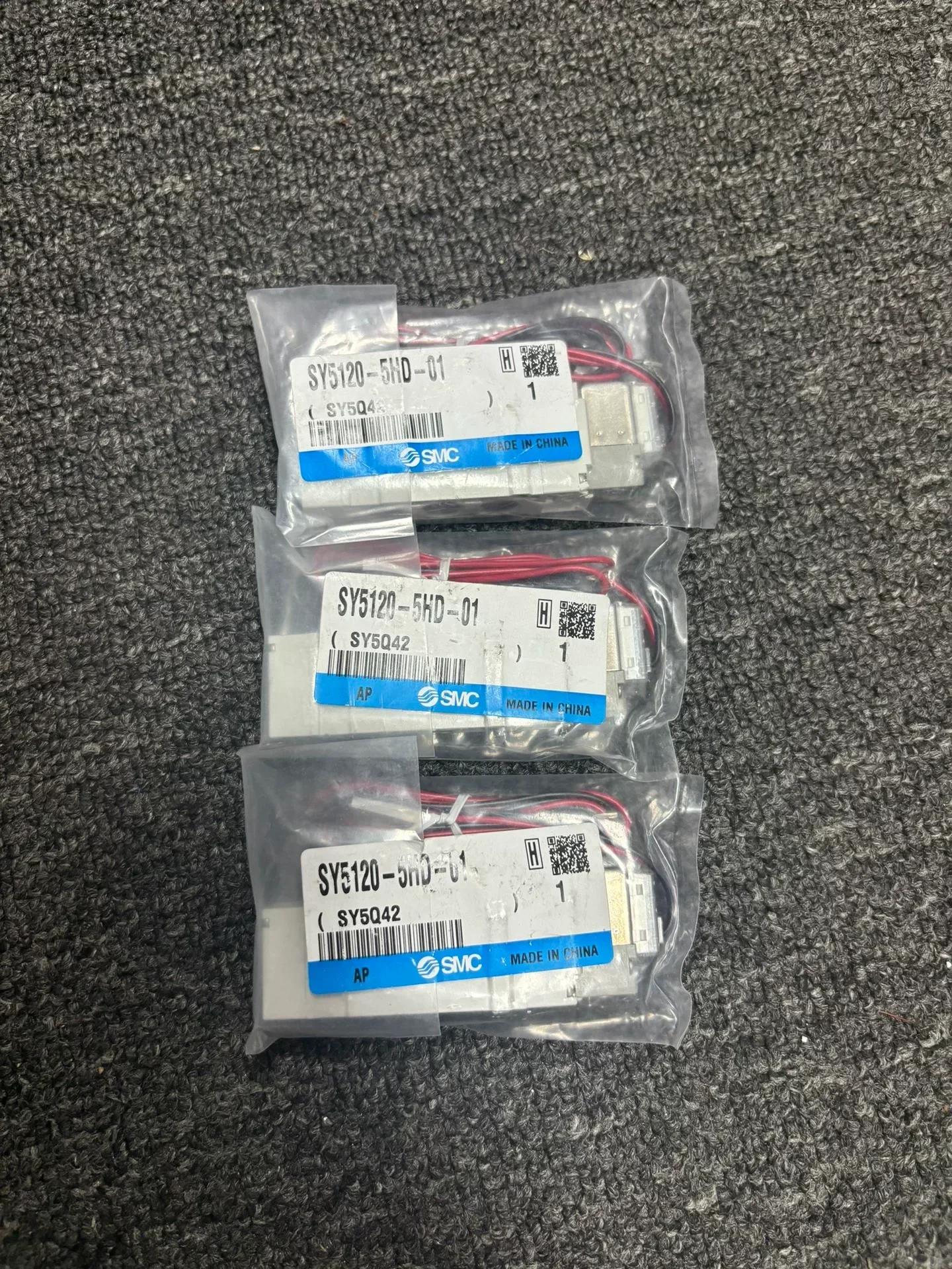 SMC SY5120-5HD-01 Industrial Automation Component product photo 1