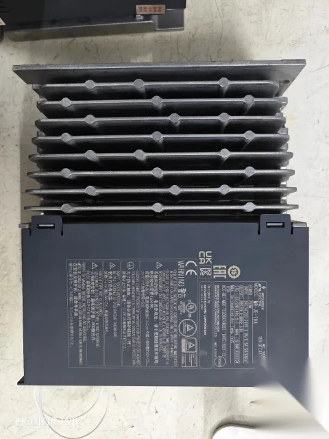 Mitsubishi Electric MR-JE-70A Motor & Drive Component — product photo 7 of 13
