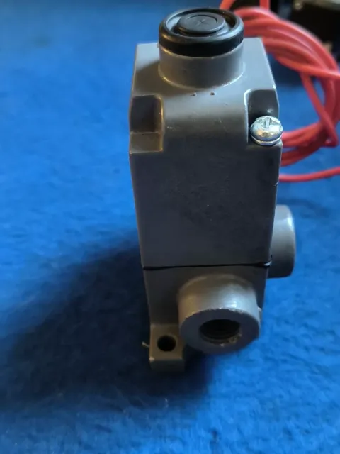 Parker Kuroda AS2306-02-200 Industrial Automation Component — product photo 9 of 12