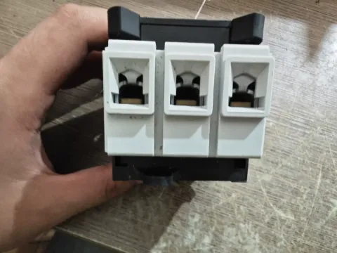 Schneider Electric V3C Industrial Sensor product photo 3