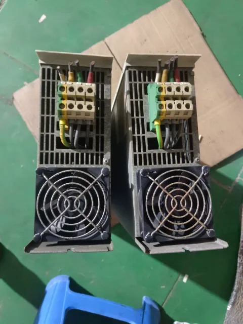 Siemens 6SE7024-1EP85-0AA1 Power Electronics Module product photo 3