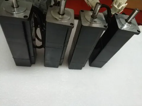 Yaskawa SGMJV-01ADE6E Motor & Drive Component product photo 7