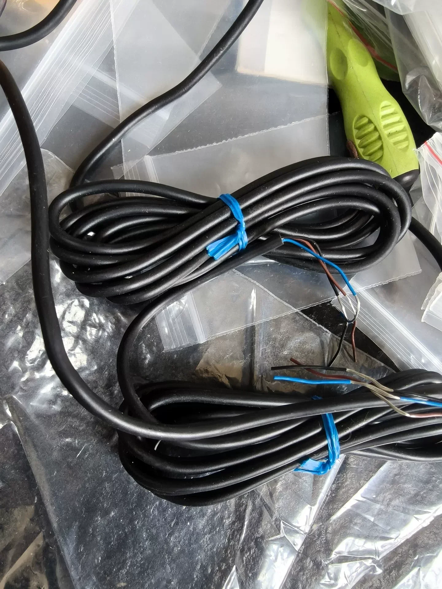 Omron E3X-HD41 Industrial Sensor product photo 1