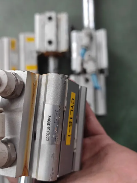 SMC MGPM32-75Z / MGPM50-50AZ / CDQ2A40-75DMZ Industrial Automation Component product photo 6