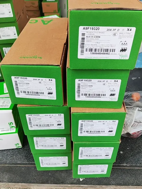 Schneider Electric A9F19320 Industrial Automation Component — product photo 2 of 2