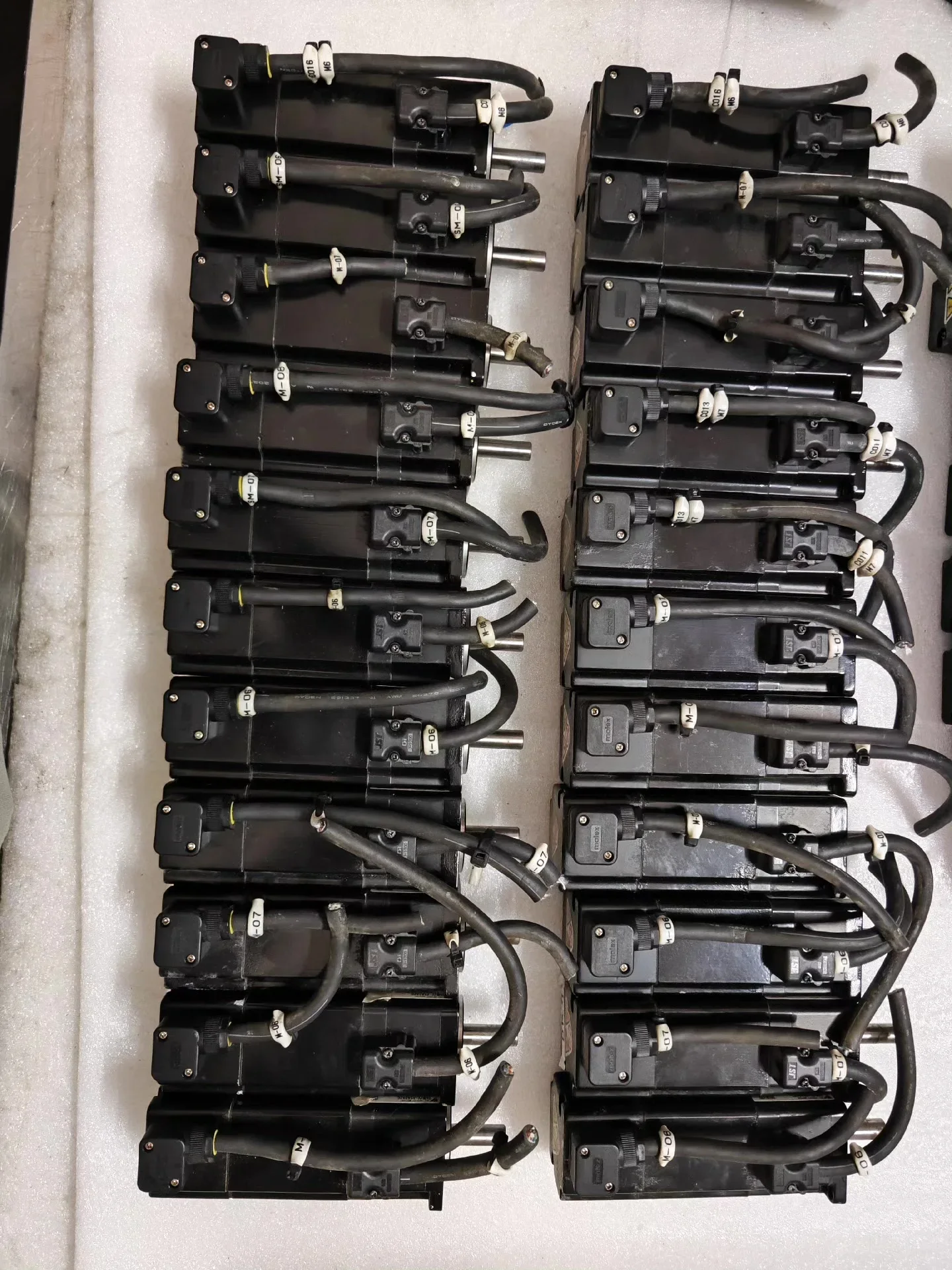 White Label SGMJV-A5A3A2C Motor & Drive Component product photo 1
