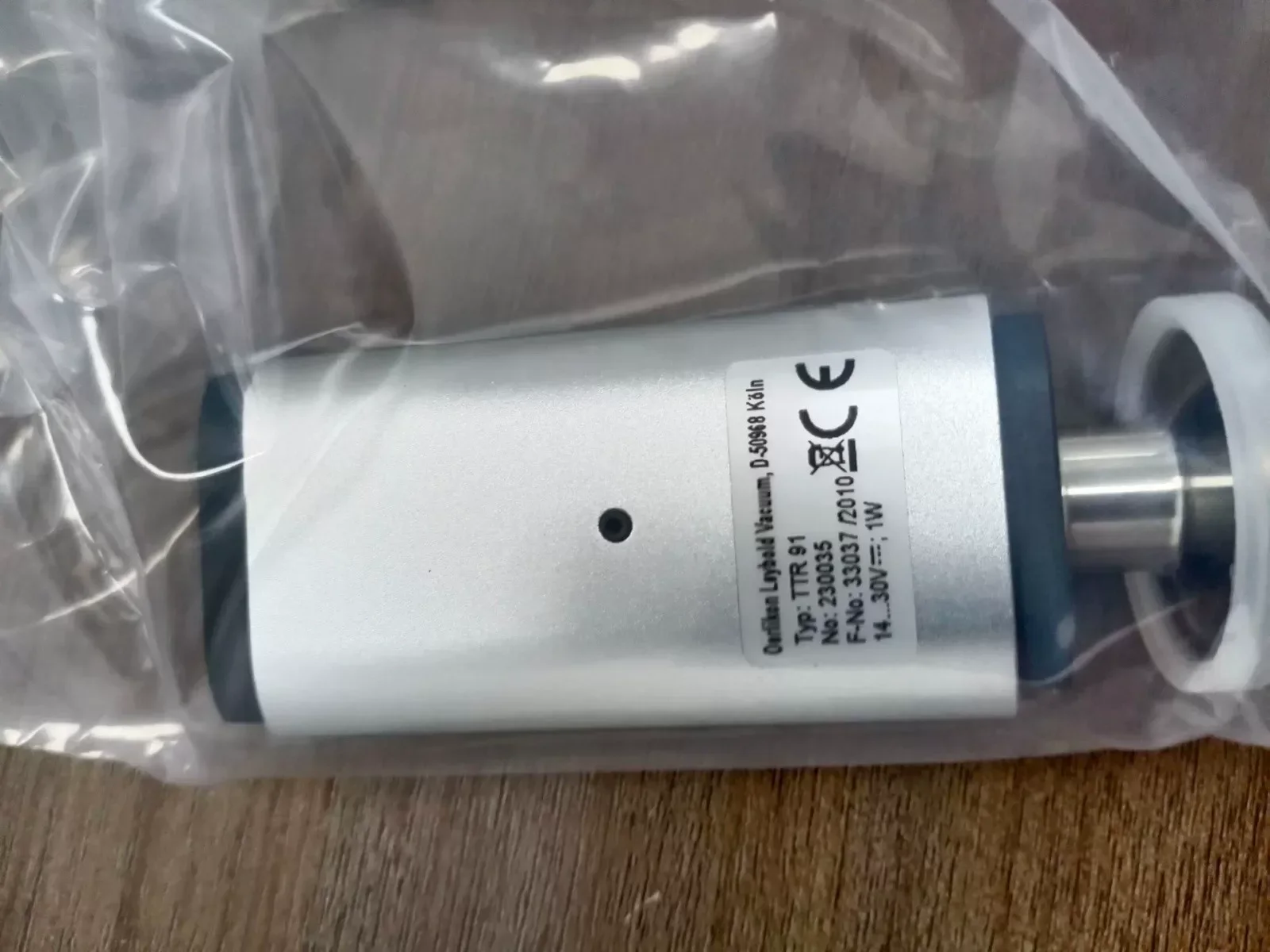 Oerlikon Leybold Vacuum TTR 91 / 230035 Industrial Automation Component product photo 1