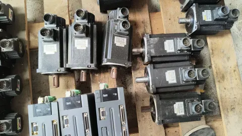 Delta ASD-A2-3023-L; ECMA-C11020RS Motor & Drive Component product photo 9