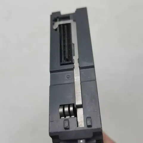 Mitsubishi Electric QY42P PLC Module — product photo 56 of 62