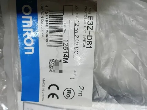 Omron E3Z-D81 2M Industrial Sensor product photo 1