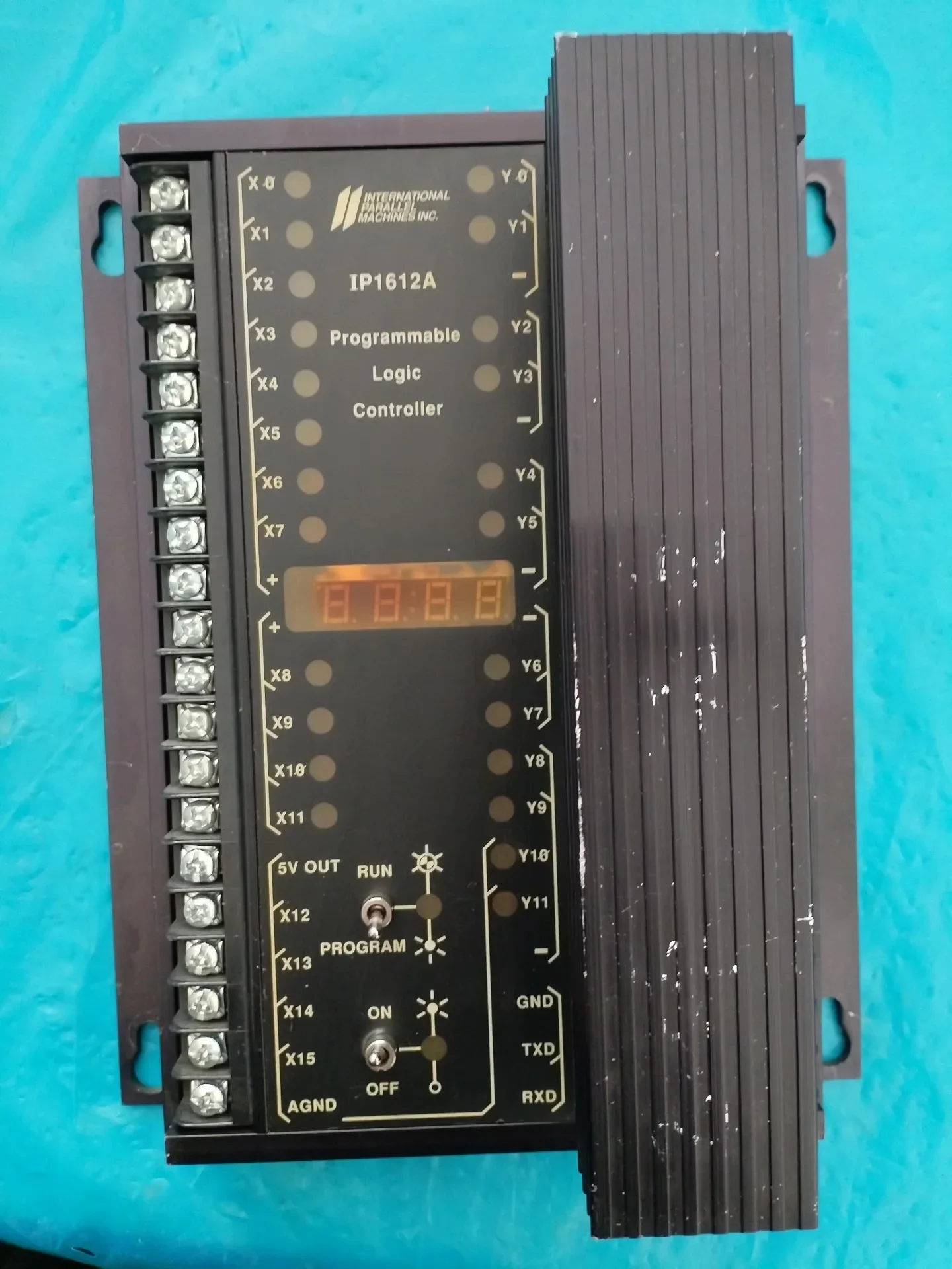 International Parallel Machines Inc. IP1612A / IP1612 / IP1612DC PLC Module product photo 1
