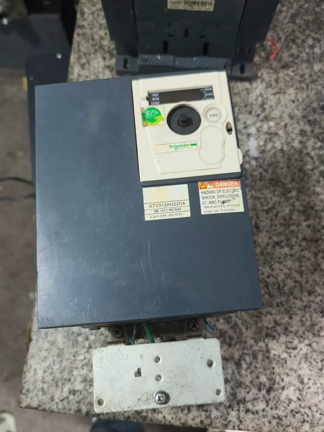 Schneider Electric ATV312HU22N4 Motor & Drive Component product photo 1