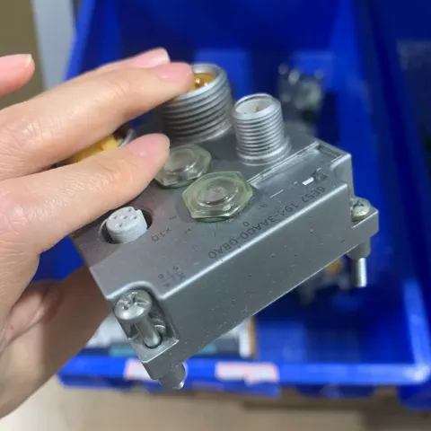 Siemens 6ES7194-3AA00-0BA0 Industrial Automation Component product photo 6