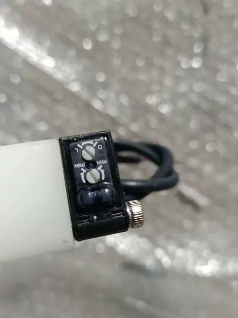 OMRON E3ZG-D61 Industrial Sensor product photo 3