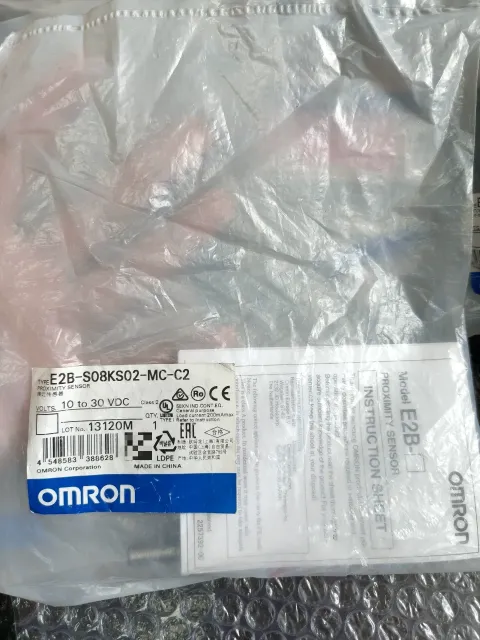 Omron E2B-S08KS02-MC-C2 / E2B-S08KS02-WP-B1 2M Industrial Sensor product photo 2