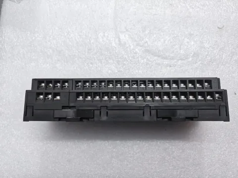 Mitsubishi Electric AJ65SBTB2N-16R I/O Module — product photo 13 of 15