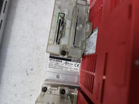 Mitsubishi Electric Q65B + Q61P Power Electronics Module product photo 3