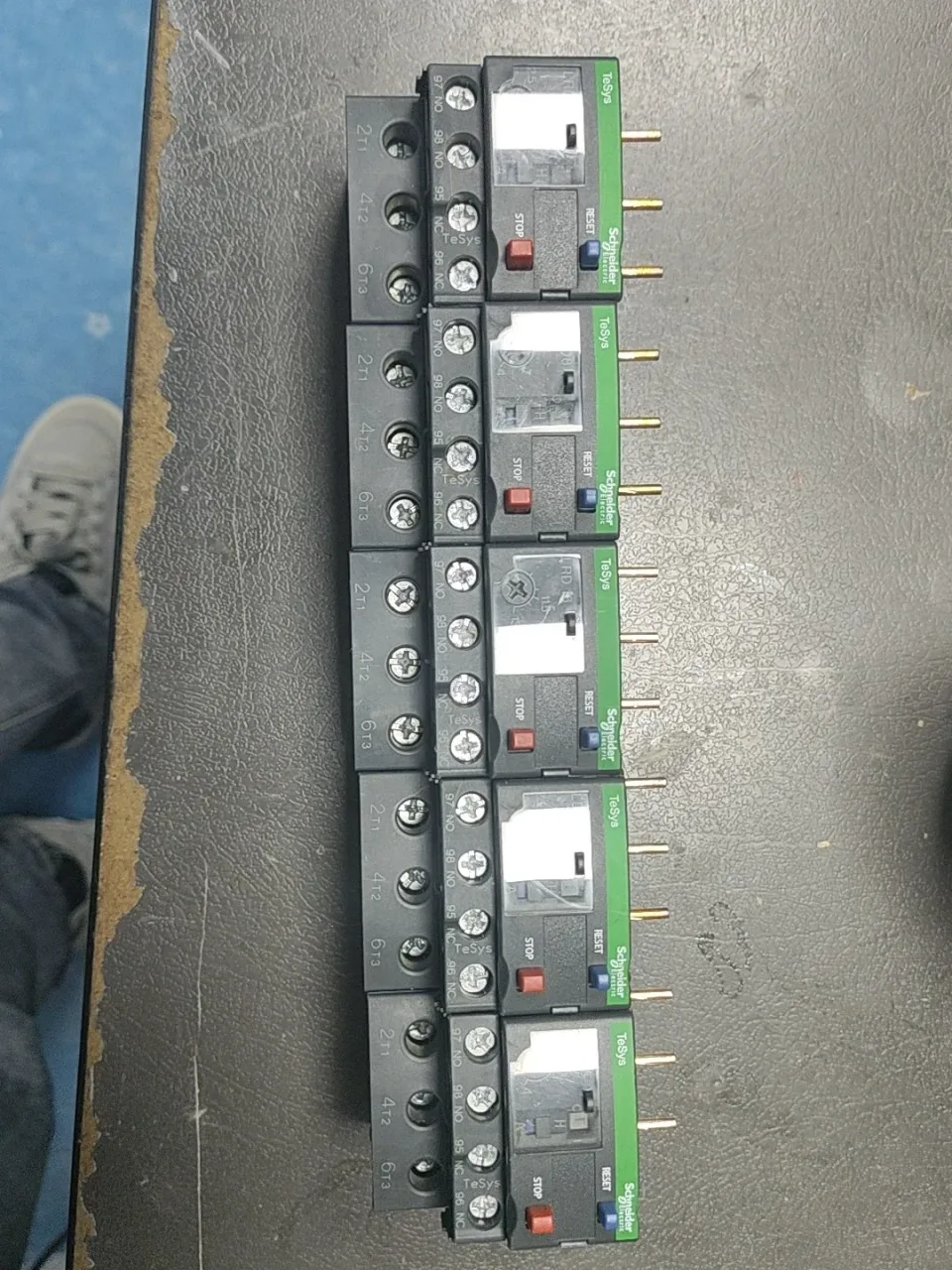 Unbranded Industrial LRD08C Industrial Relay product photo 1