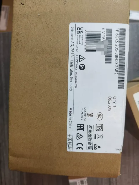 Siemens 6GK5205-3BF00-2AB2 Industrial Sensor — product photo 3 of 3
