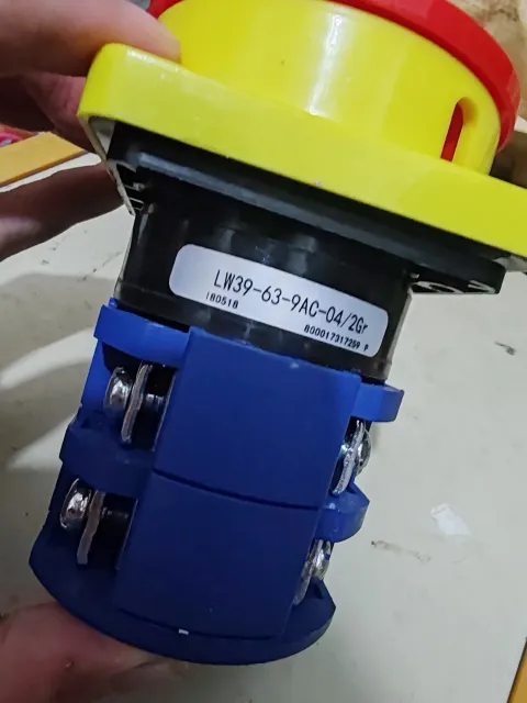 APT / Siemens Electrical Apparatus LW39-63-9AC-04/2GR Industrial Sensor product photo 2
