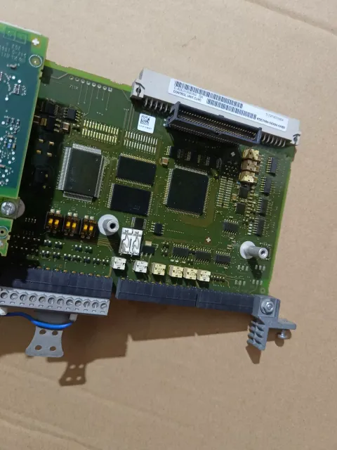 Siemens 6SE7090-0XX84-0AB0 Motor & Drive Component — product photo 3 of 17