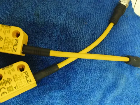 Pilz PSEN cs4.1 M12/8-0.15m / 541159 V2.2 Industrial Sensor product photo 6